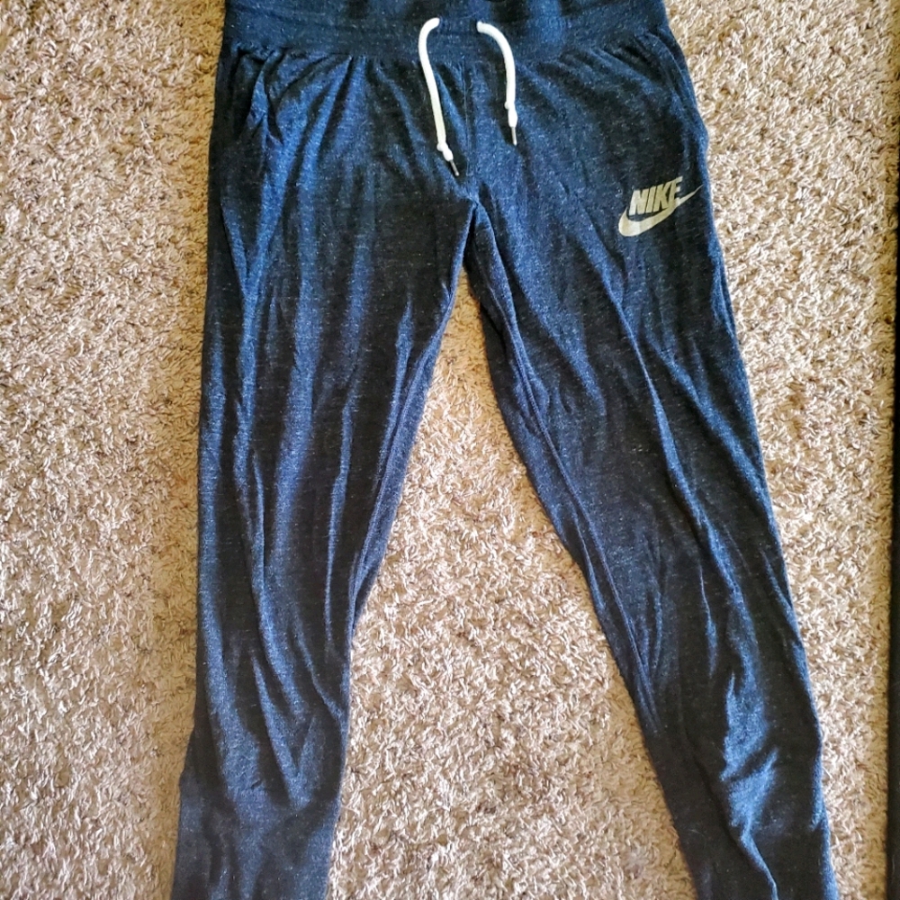Nike joggers